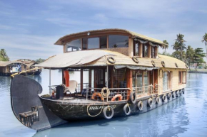 1-BR houseboat with Jacuzzi , by GuestHouser